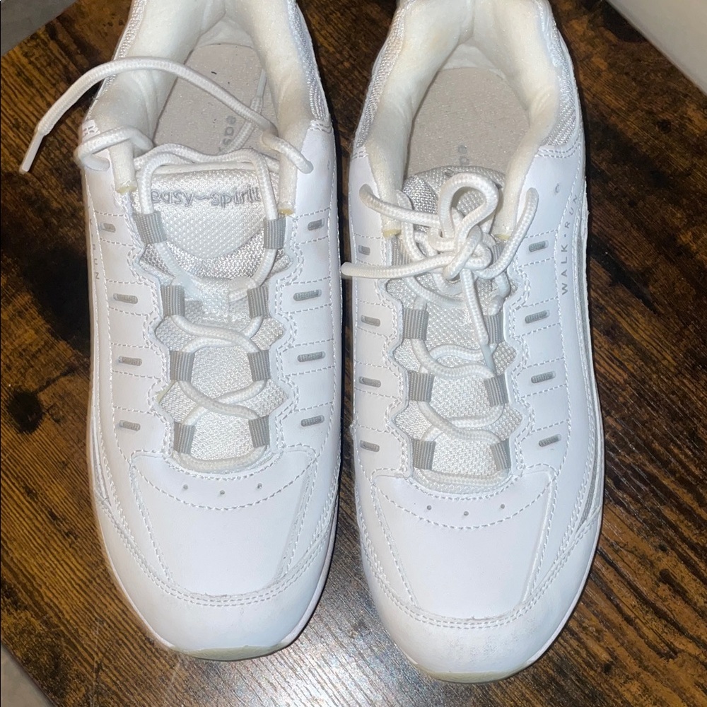 Easy Spirit Classic White Athletic Shoes